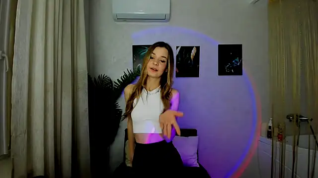 MidnighteAura online show from 01/16/26, 03:32