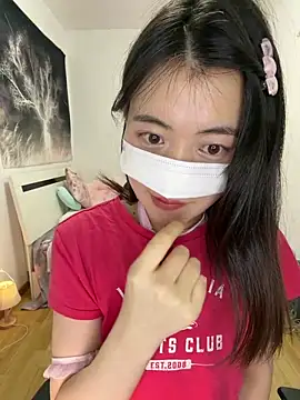 Snapshot of baoli_888 chatting on 12/15/25, 04:00 baoli 888 online show from 12/15/25, 04:00