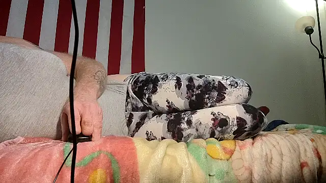 Olewrench35 online show from 12/02/25, 05:19