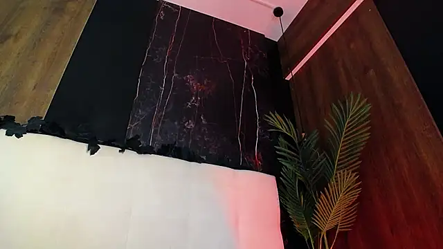 RavenFoxxy online show from 05/14/26, 05:36