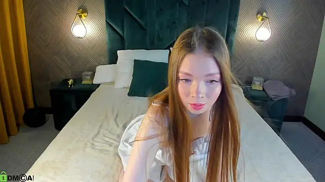 Tessa Sunn online show from 12/17/25, 01:11