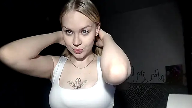 LunaPeony online show from 03/16/26, 08:46