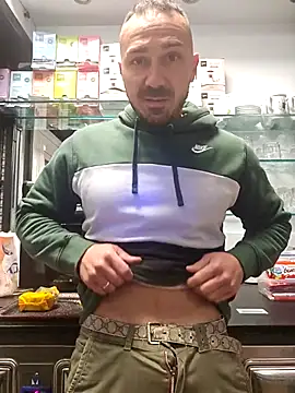 Snapshot of kunzpl chatting on 12/01/25, 03:50 kunzpl online show from 12/01/25, 03:50