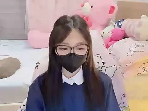 Snapshot of Yuyu-baobei chatting on 12/01/25, 06:24 Yuyu-baobei online show from 12/01/25, 06:24