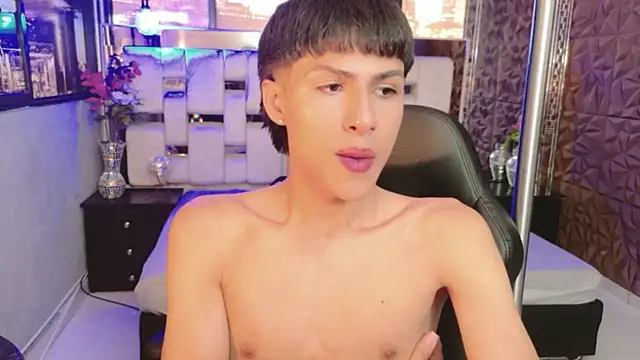 StormLuxX online show from 12/17/25, 01:06