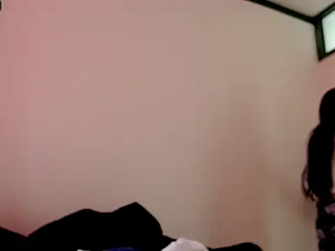 Snapshot of MisNicol chatting on 02/23/26, 01:30 MisNicol online show from 02/23/26, 01:30