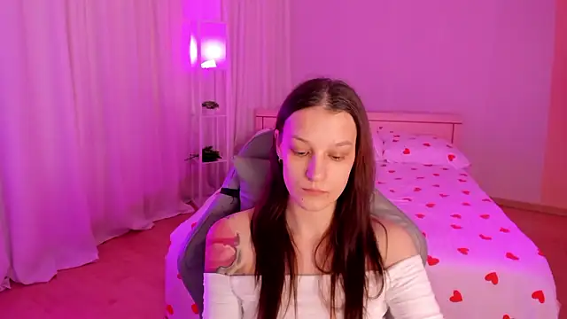 Snapshot of KrisDoeil chatting on 02/25/26, 02:10 KrisDoeil online show from 02/25/26, 02:10