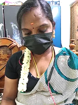 Tamil Pallavi online show from 03/24/26, 04:28