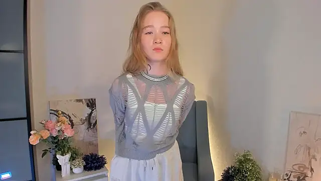 MaireLanda online show from 12/17/25, 05:24