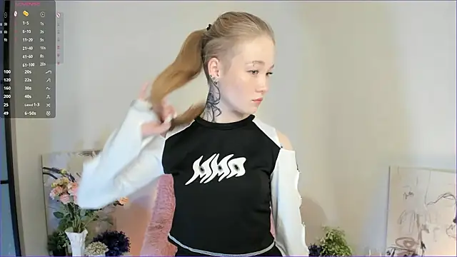 Snapshot of MaireLanda chatting on 01/18/26, 04:05 MaireLanda online show from 01/18/26, 04:05