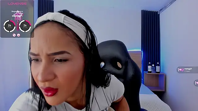 Samantha luv  online show from 02/01/26, 02:32