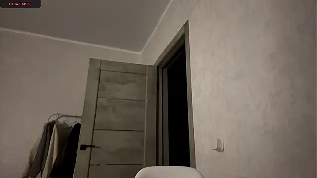 EllieBerrie online show from 03/07/26, 05:32