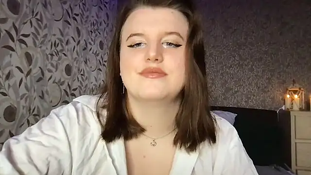 Snapshot of KrisToday chatting on 12/03/25, 09:07 KrisToday online show from 12/03/25, 09:07