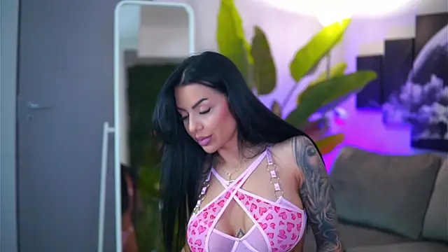 Ivy Trix online show from 02/16/26, 07:21