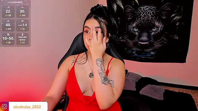 Snapshot of Nicolle_Ruizz chatting on 12/02/25, 10:42 Nicolle Ruizz online show from 12/02/25, 10:42