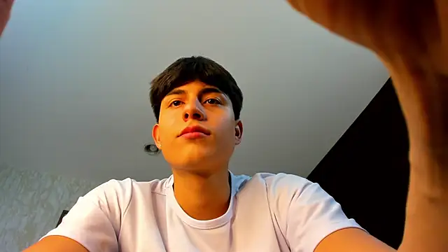 Lander Cruz online show from 03/25/26, 08:26