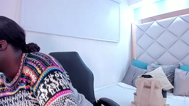 liarosee11 online show from 01/09/26, 10:00