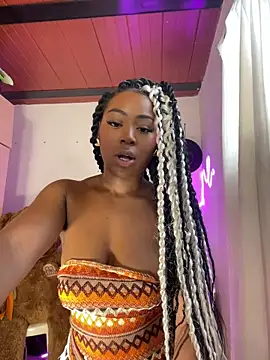 Cynthia es online show from 06/10/26, 01:43