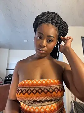 Cynthia es online show from 07/23/26, 04:38
