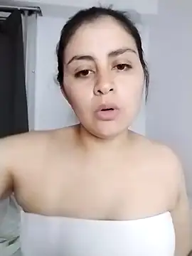 latina prohibida online show from 02/15/26, 01:35