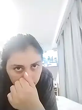 latina prohibida online show from 02/18/26, 03:02