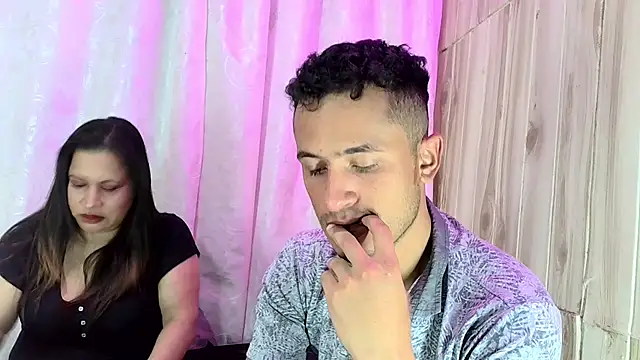 n4ughty friends online show from 12/04/25, 04:55