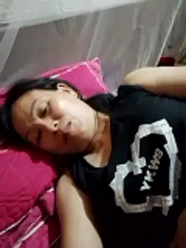 Lili-123k online show from 05/17/26, 05:09