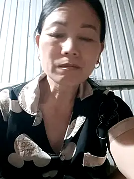 Lili-123k online show from 05/26/26, 02:40
