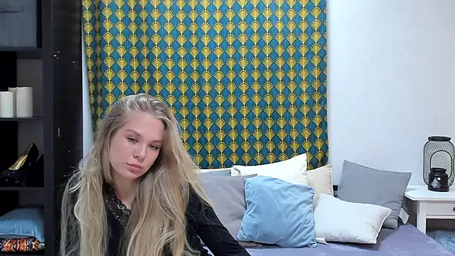 Snapshot of Wh1teAngelx chatting on 12/02/25, 07:47 Wh1teAngelx online show from 12/02/25, 07:47