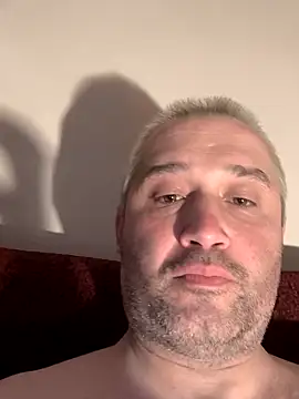 Snapshot of Olomoucak1982 chatting on 04/01/26, 06:05 Olomoucak1982 online show from 04/01/26, 06:05
