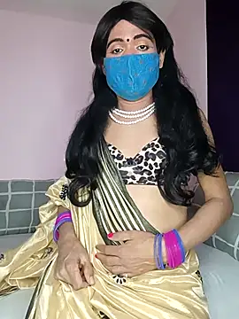 Snapshot of Lovely_Ladyboy_star chatting on 12/15/25, 05:28 Lovely Ladyboy star online show from 12/15/25, 05:28