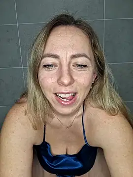 Snapshot of sole28 chatting on 01/05/26, 10:46 sole28 online show from 01/05/26, 10:46