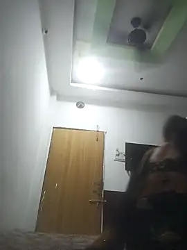 Your-shreya143 online show from 02/14/26, 07:16