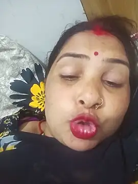 Your-shreya143 online show from 02/17/26, 06:21