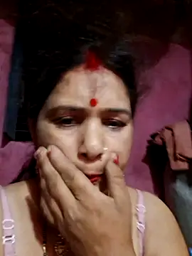 Your-shreya143 online show from 05/14/26, 07:20