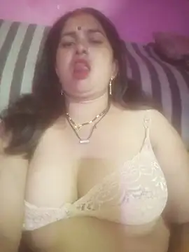 Your-shreya143 online show from 07/22/26, 09:39