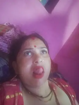 Your-shreya143 online show from 07/23/26, 08:40