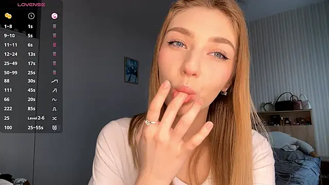 AveryBerkson online show from 03/26/26, 10:21