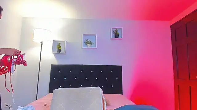 Victoria Rose  online show from 04/30/26, 12:33