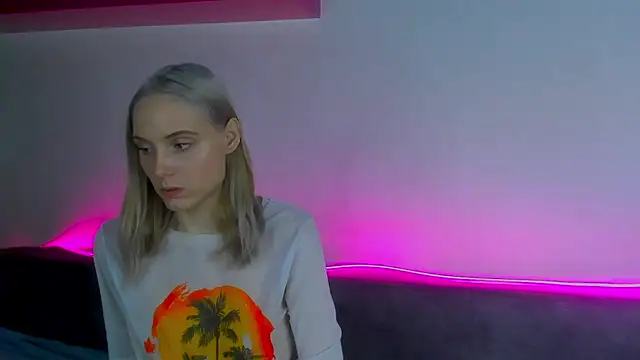 Gina Gina love online show from 12/05/25, 08:12