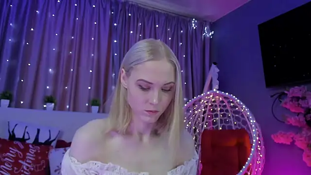 Gina Gina love online show from 02/25/26, 01:59