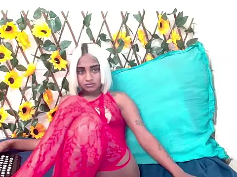 IndianSumaya69 online show from 12/02/25, 10:42