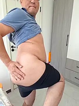 a jie online show from 12/03/25, 01:02