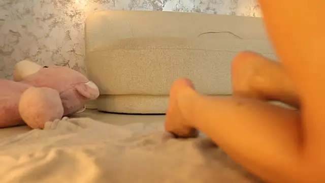 SilviaVanda online show from 05/14/26, 06:20
