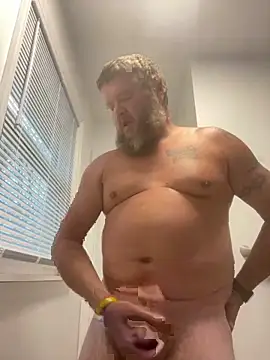 Snapshot of naughtydaddy0420 chatting on 12/02/25, 09:32 naughtydaddy0420 online show from 12/02/25, 09:32