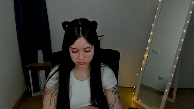 Snapshot of Lilu_May chatting on 05/06/26, 12:54 Lilu May online show from 05/06/26, 12:54