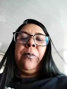 Snapshot of Carameloswing1 chatting on 12/13/25, 09:53 Carameloswing1 online show from 12/13/25, 09:53