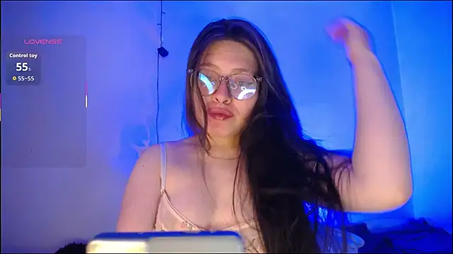 Usagi-- online show from 12/03/25, 12:51