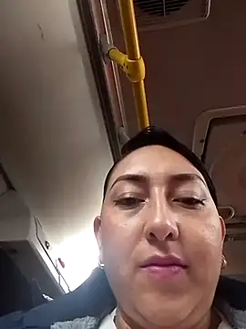 Valeria montana  online show from 02/18/26, 11:06