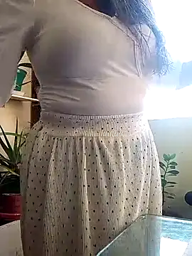 Valeria montana  online show from 04/04/26, 12:35